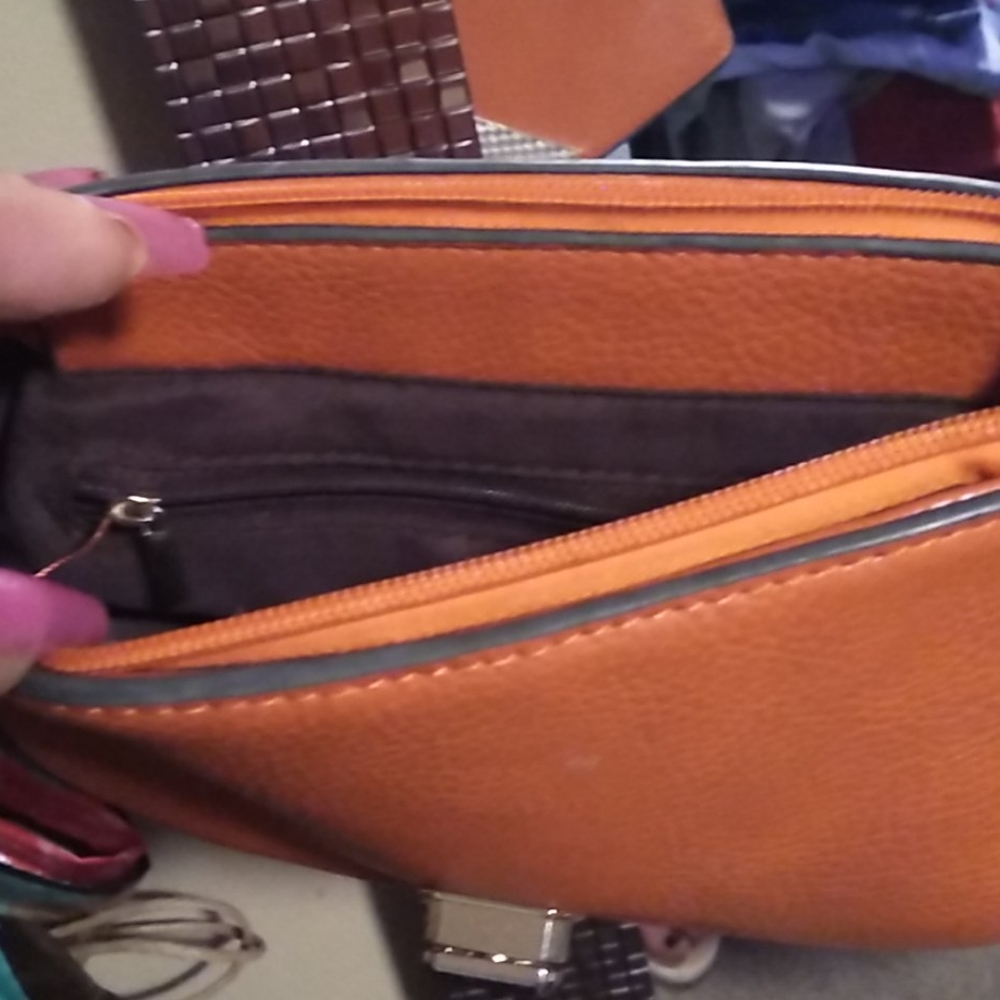 Purse - Picture 10 of 12